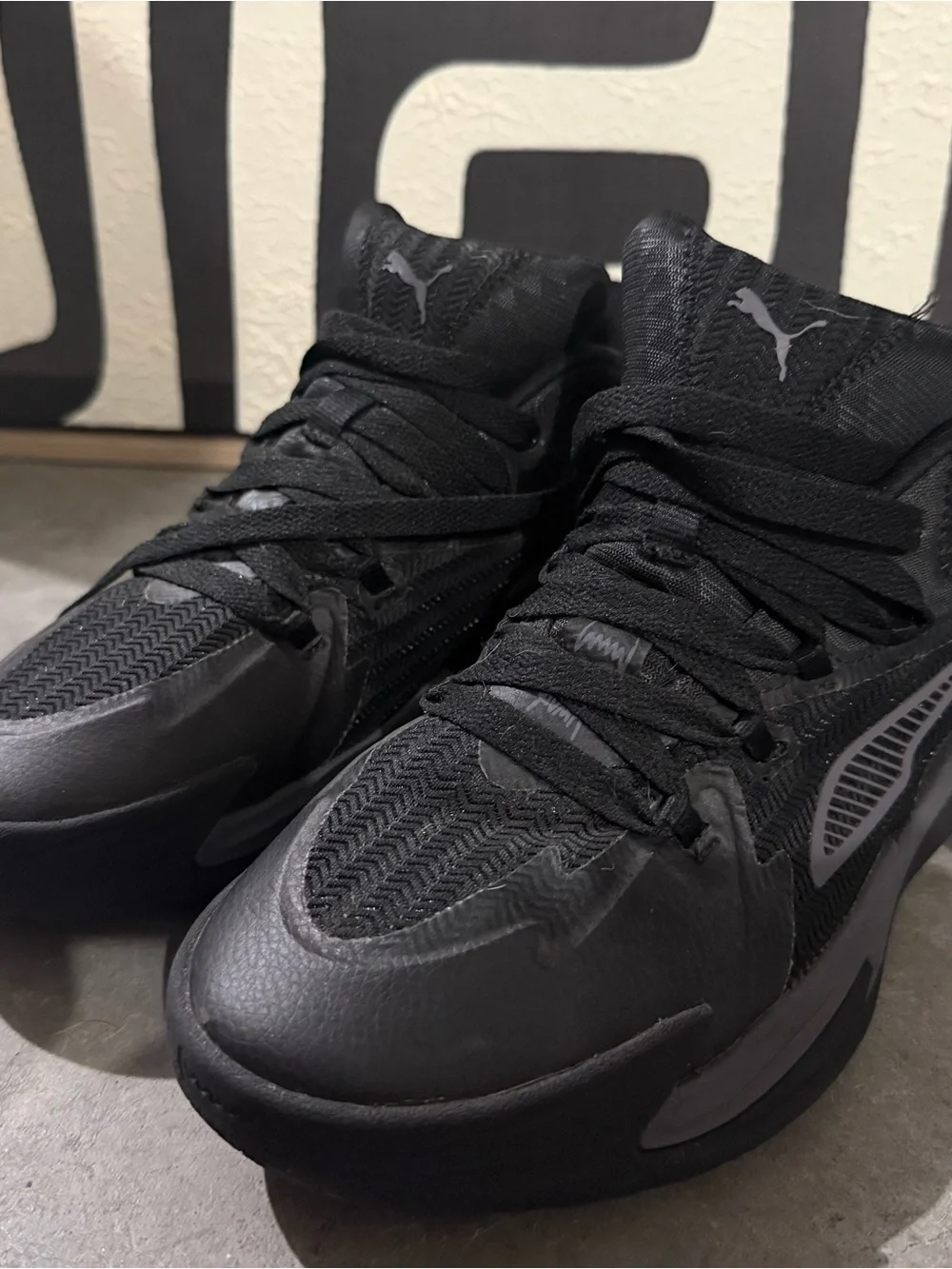Puma Men's Black Low-Top Performance Sneakers